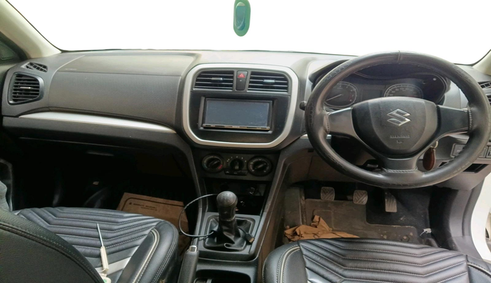 2020 Maruti Vitara Brezza LXI, Petrol, Manual, 58,137 km, interior