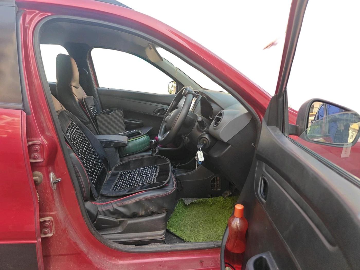 2017 Renault Kwid RXT 0.8, Petrol, Manual, 60,255 km, interior