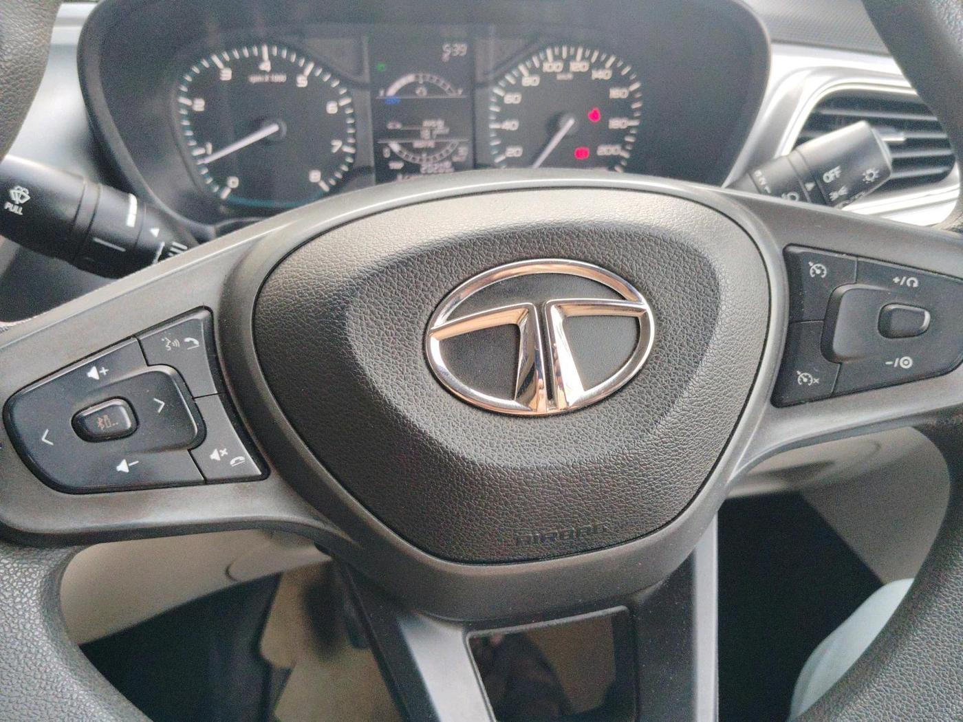 2021 Tata ALTROZ XT DIESEL, Diesel, Manual, 1,50,073 km, interior
