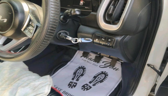 2024 KIA SONET HTK (O) 1.5 Diesel MT, Diesel, Manual, 66,201 km, interior