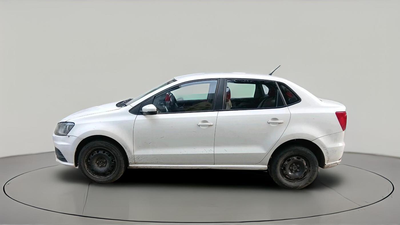 2019 Volkswagen Ameo HIGHLINE1.0L, Petrol, Manual, 1,34,299 km, exterior
