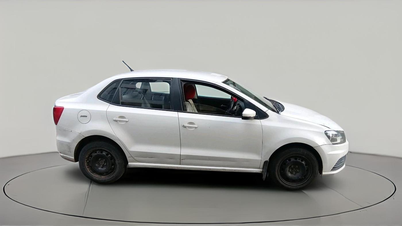 2019 Volkswagen Ameo HIGHLINE1.0L, Petrol, Manual, 1,34,299 km, exterior
