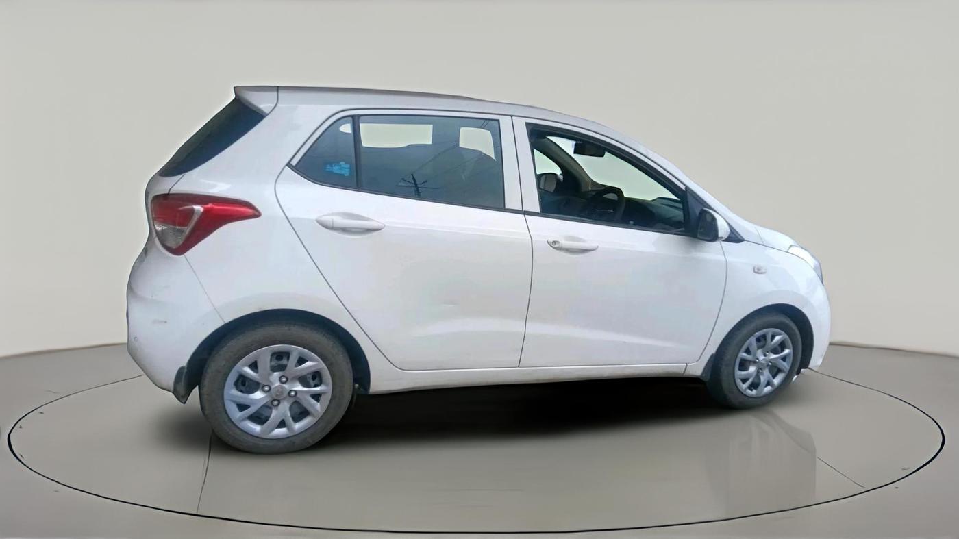 2017 Hyundai Grand i10 SPORTZ 1.2 KAPPA VTVT, Petrol, Manual, 77,137 km, exterior