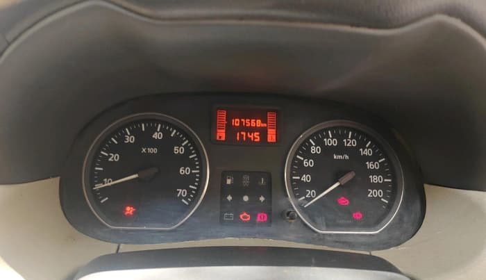 2014 Nissan Terrano XV D THP 110 PS, Diesel, Manual, 1,07,568 km, interior