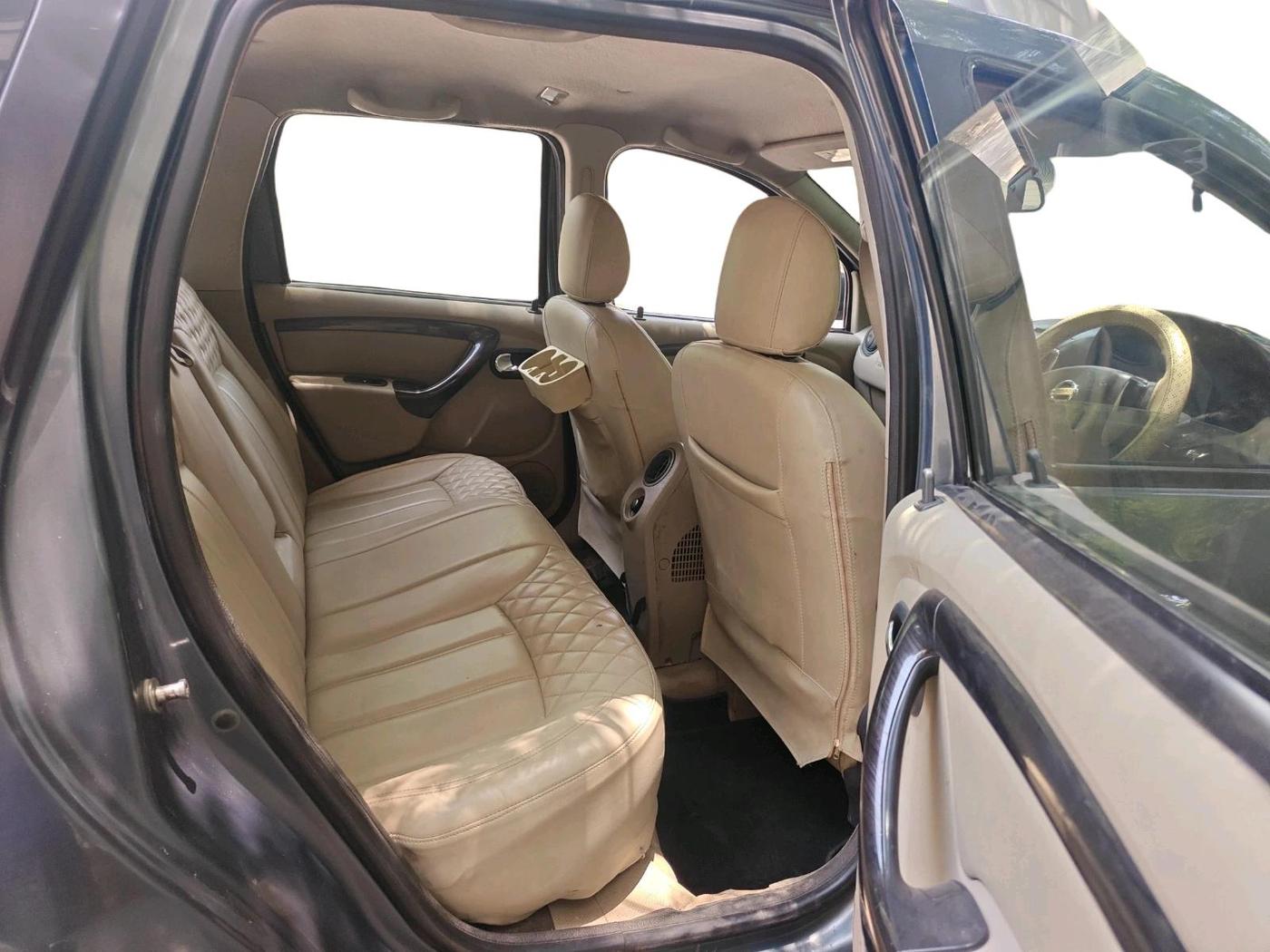 2014 Nissan Terrano XV D THP 110 PS, Diesel, Manual, 1,07,568 km, interior