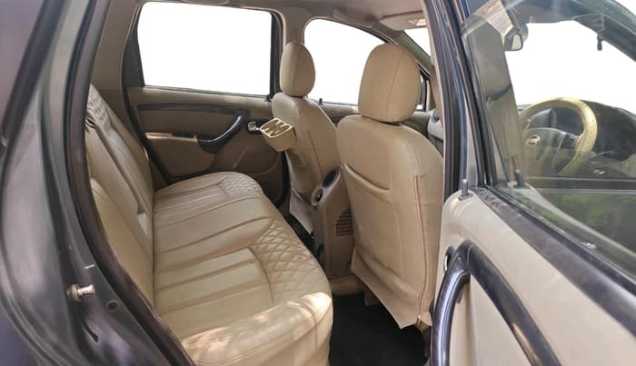 2014 Nissan Terrano XV D THP 110 PS, Diesel, Manual, 1,07,568 km, interior