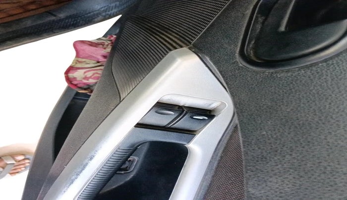 2011 Ford Figo ZXI 1.2 PETROL, Petrol, Manual, 44,695 km, interior