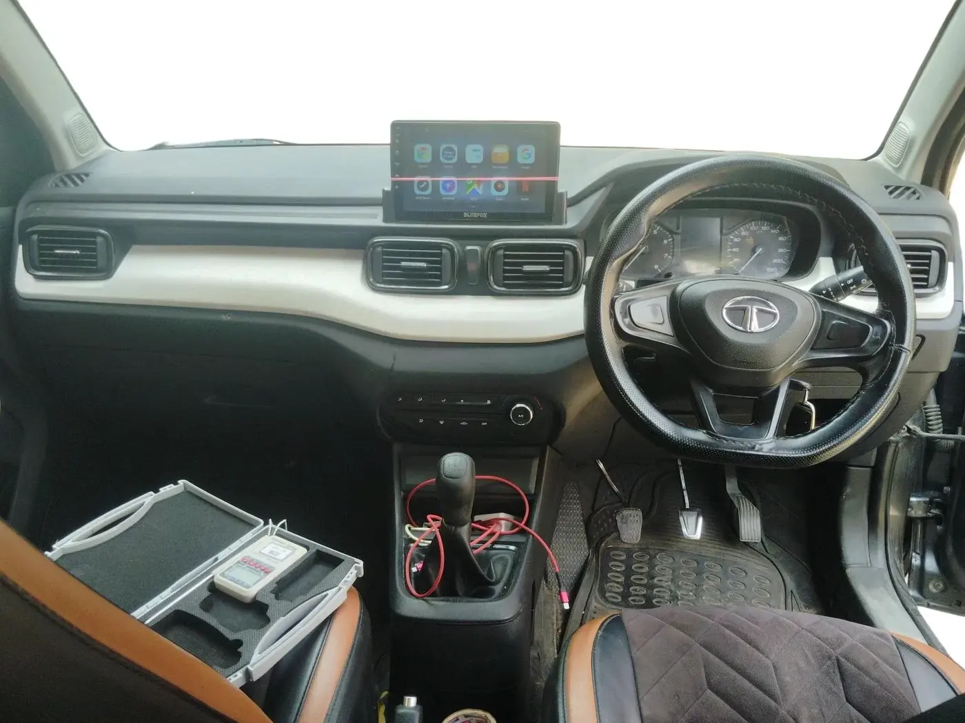 2021 Tata PUNCH PURE MT, Petrol, Manual, 1,02,269 km, interior