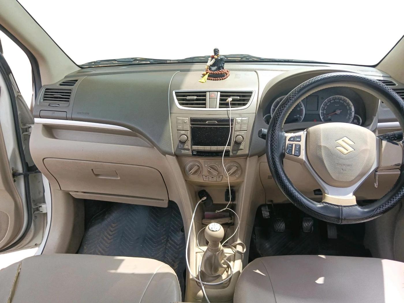 2012 Maruti Ertiga ZDI, Diesel, Manual, 1,99,745 km, interior
