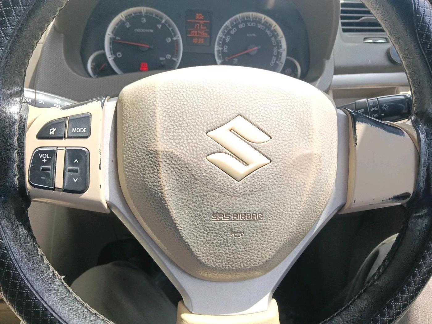 2012 Maruti Ertiga ZDI, Diesel, Manual, 1,99,745 km, interior