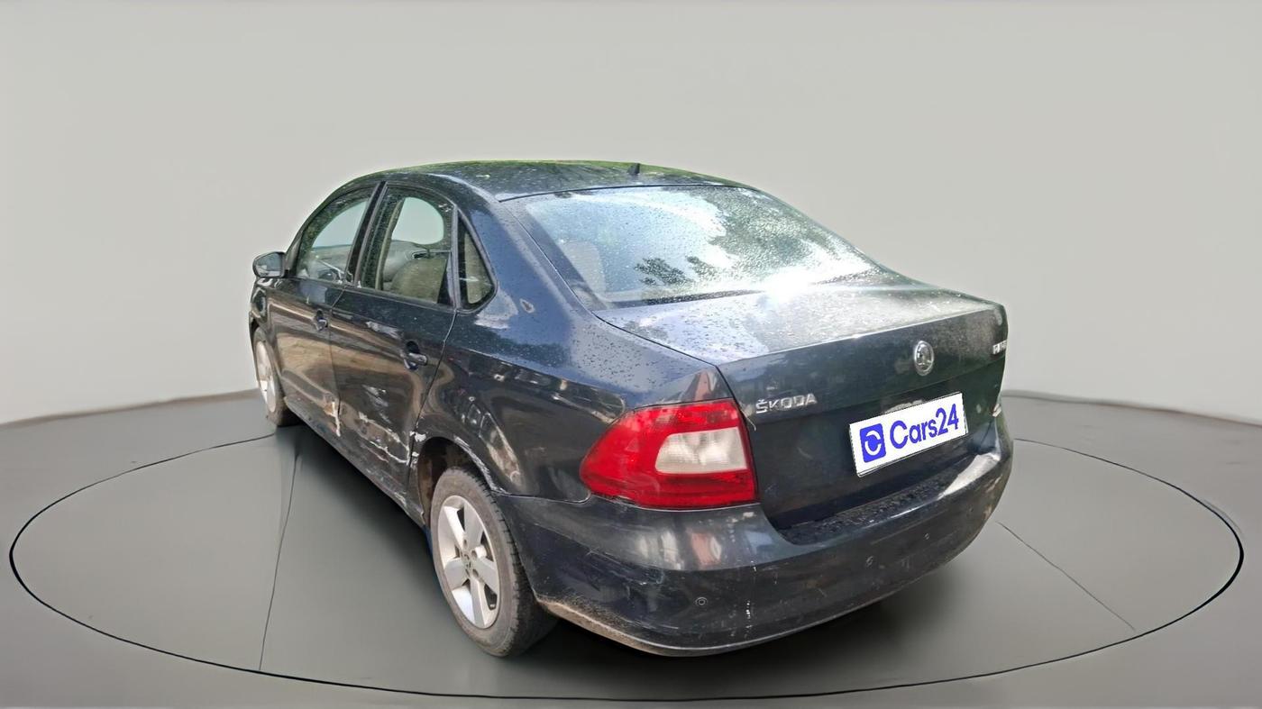 2015 Skoda Rapid AMBITION 1.6 MPI MT, Petrol, Manual, 54,830 km, exterior