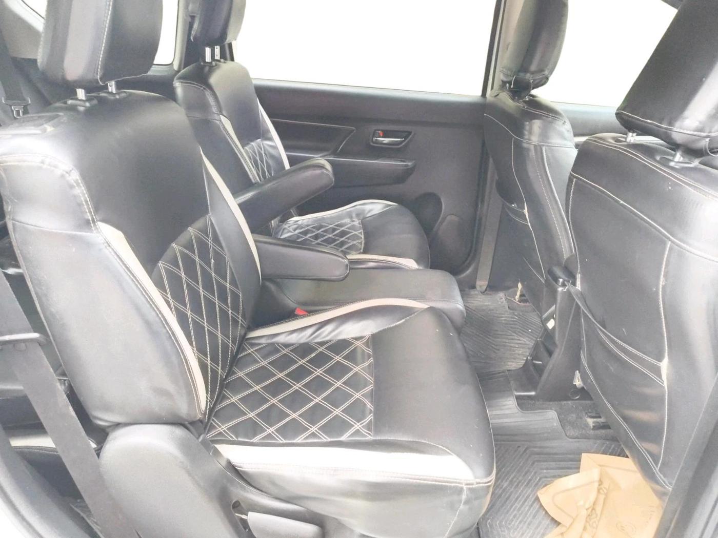 2022 Maruti XL6 ZETA MT, Petrol, Manual, 89,700 km, interior