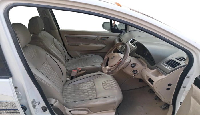2013 Maruti Ertiga VDI, Diesel, Manual, 2,19,108 km, interior
