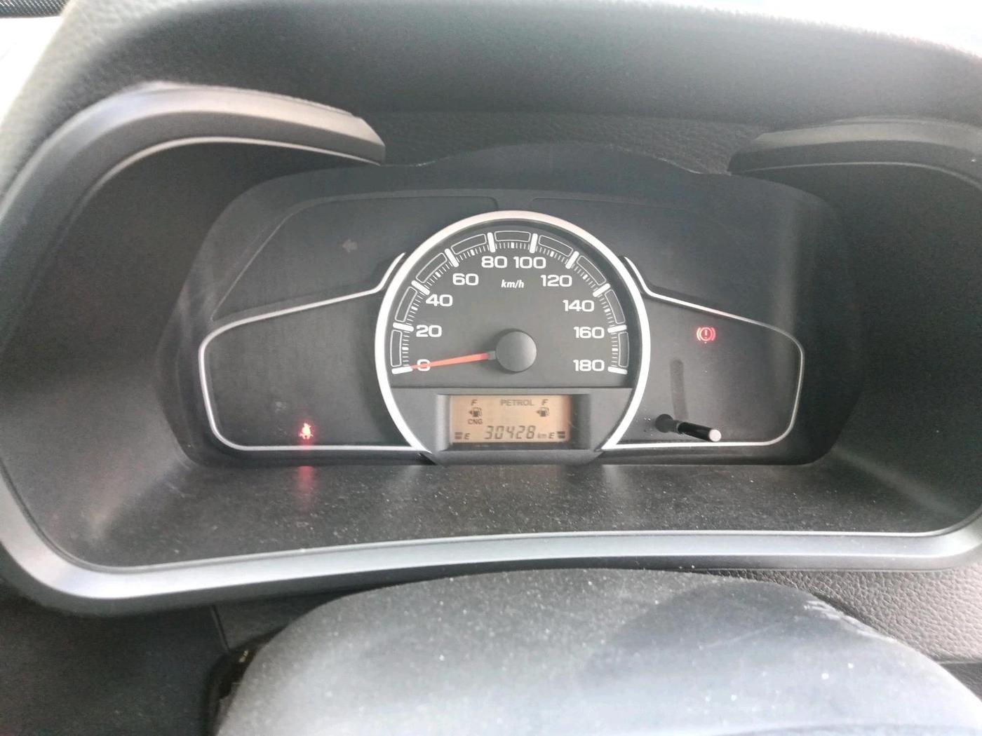 2022 Maruti Alto LXI O, CNG, Manual, 30,428 km, interior