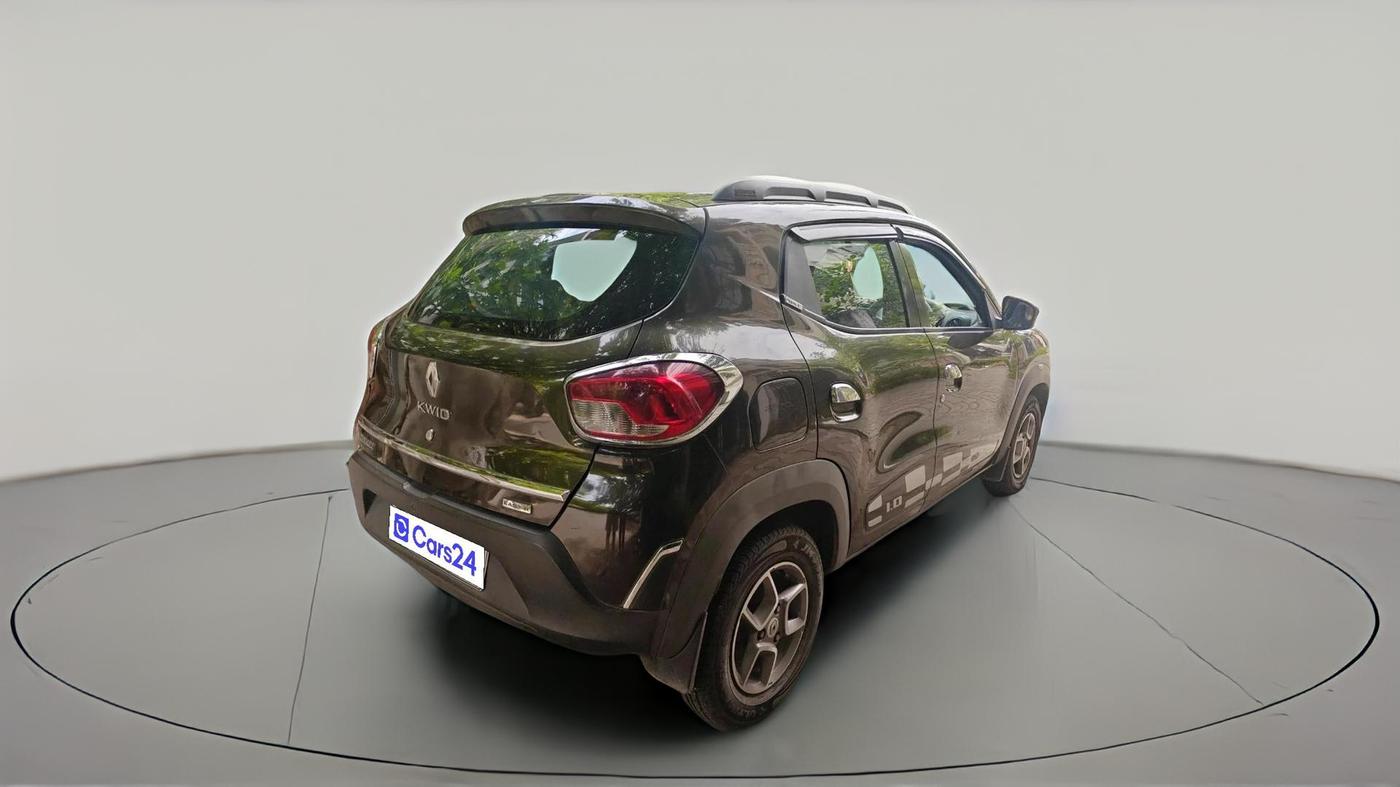 2017 Renault Kwid RXT 1.0 AMT (O), Petrol, Automatic, 31,059 km, exterior