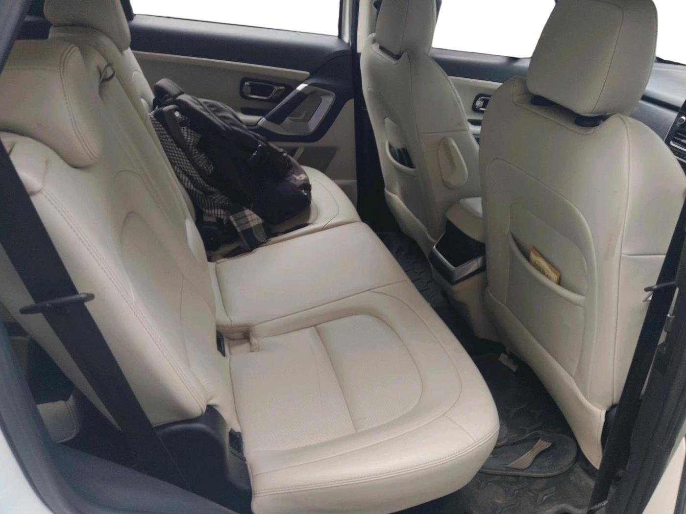 2021 Tata Safari XZ PLUS, Diesel, Manual, 1,26,162 km, interior