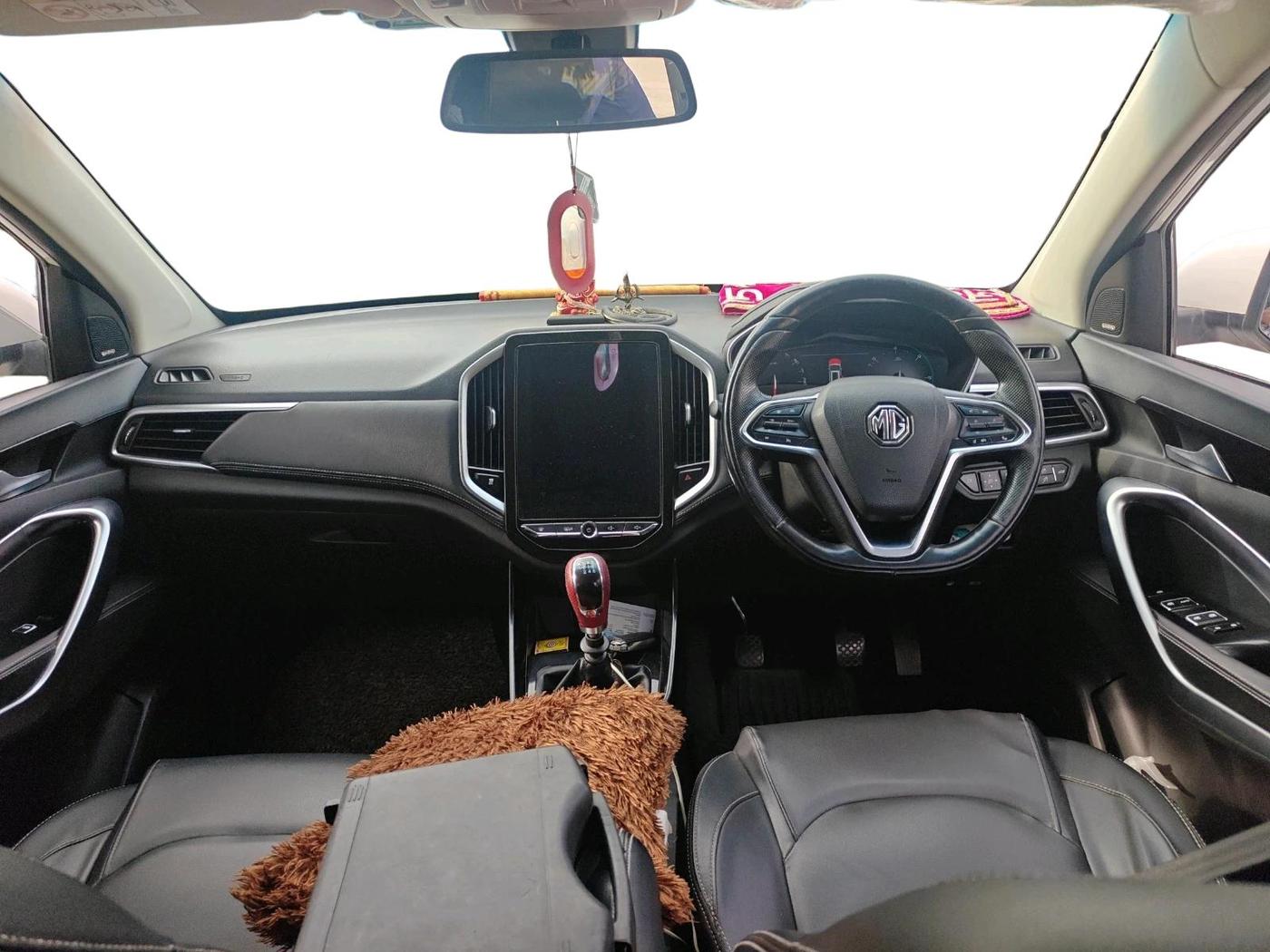 2019 MG HECTOR SHARP 2.0 DIESEL, Diesel, Manual, 1,04,704 km, interior