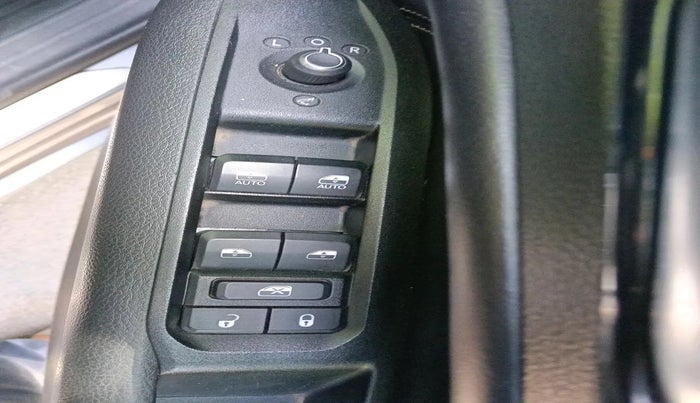 2022 Jeep Compass MODEL S (O) 2.0 DIESEL, Diesel, Manual, 46,796 km, interior