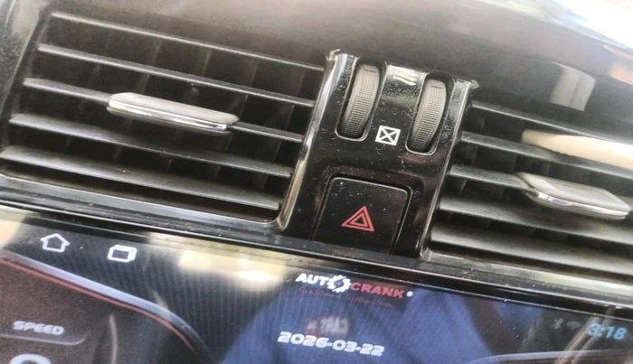 2016 Renault Scala RXL DIESEL, Diesel, Manual, 1,49,409 km, interior