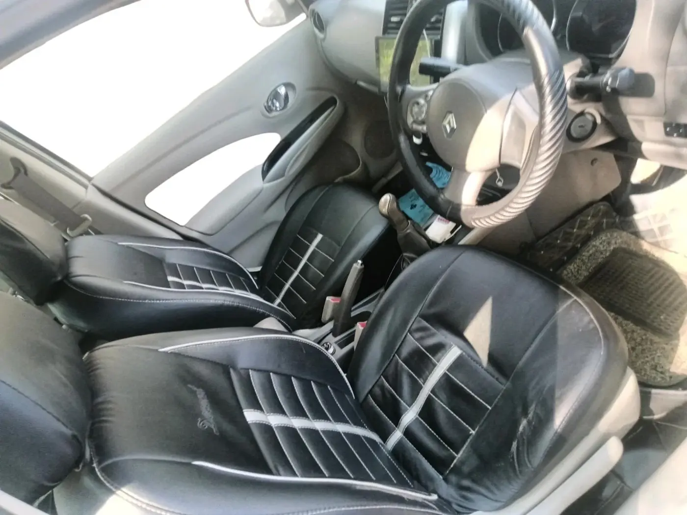 2016 Renault Scala RXL DIESEL, Diesel, Manual, 1,49,409 km, interior