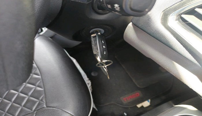 2021 Tata Tiago XZ PETROL, Petrol, Manual, 42,548 km, interior