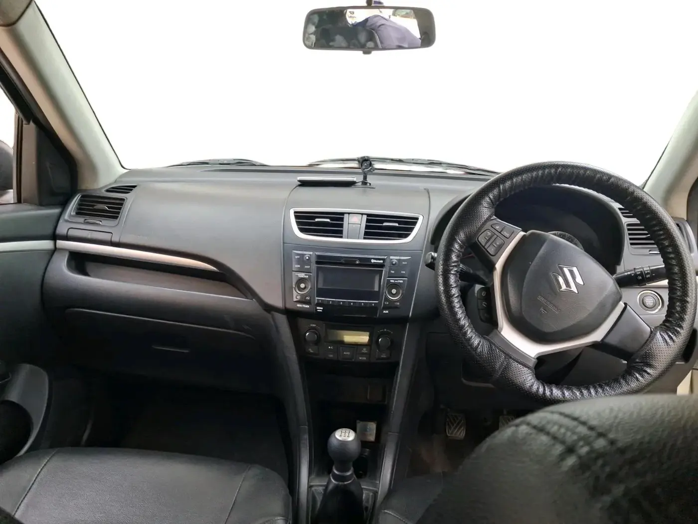 2014 Maruti Swift ZXI, Petrol, Manual, 43,935 km, interior