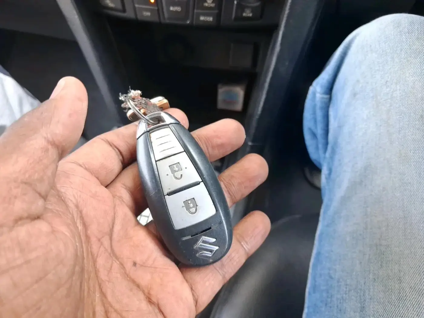 2014 Maruti Swift ZXI, Petrol, Manual, 43,935 km, interior