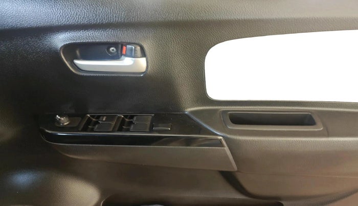 2018 Maruti Wagon R 1.0 VXI, Petrol, Manual, 44,202 km, interior