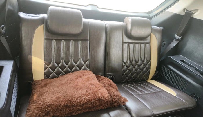 2022 KIA CARENS PRESTIGE 1.4 PETROL 7 STR, Petrol, Manual, 27,351 km, interior