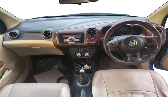 2013 Honda Amaze 1.5L I-DTEC S, Diesel, Manual, 1,40,650 km, interior