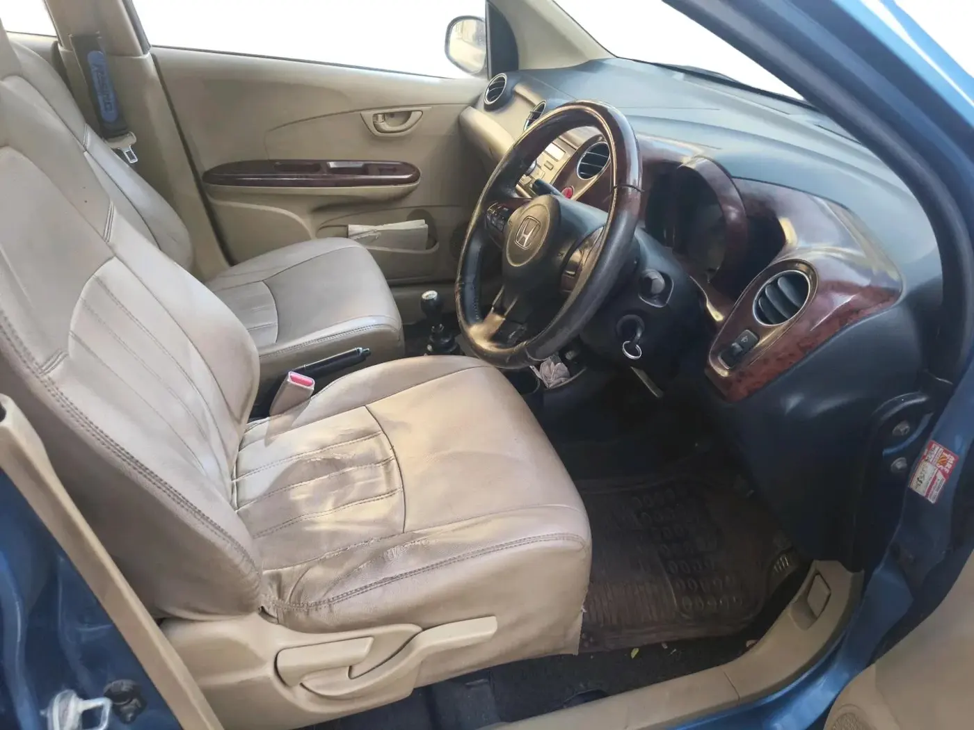 2013 Honda Amaze 1.5L I-DTEC S, Diesel, Manual, 1,40,650 km, interior