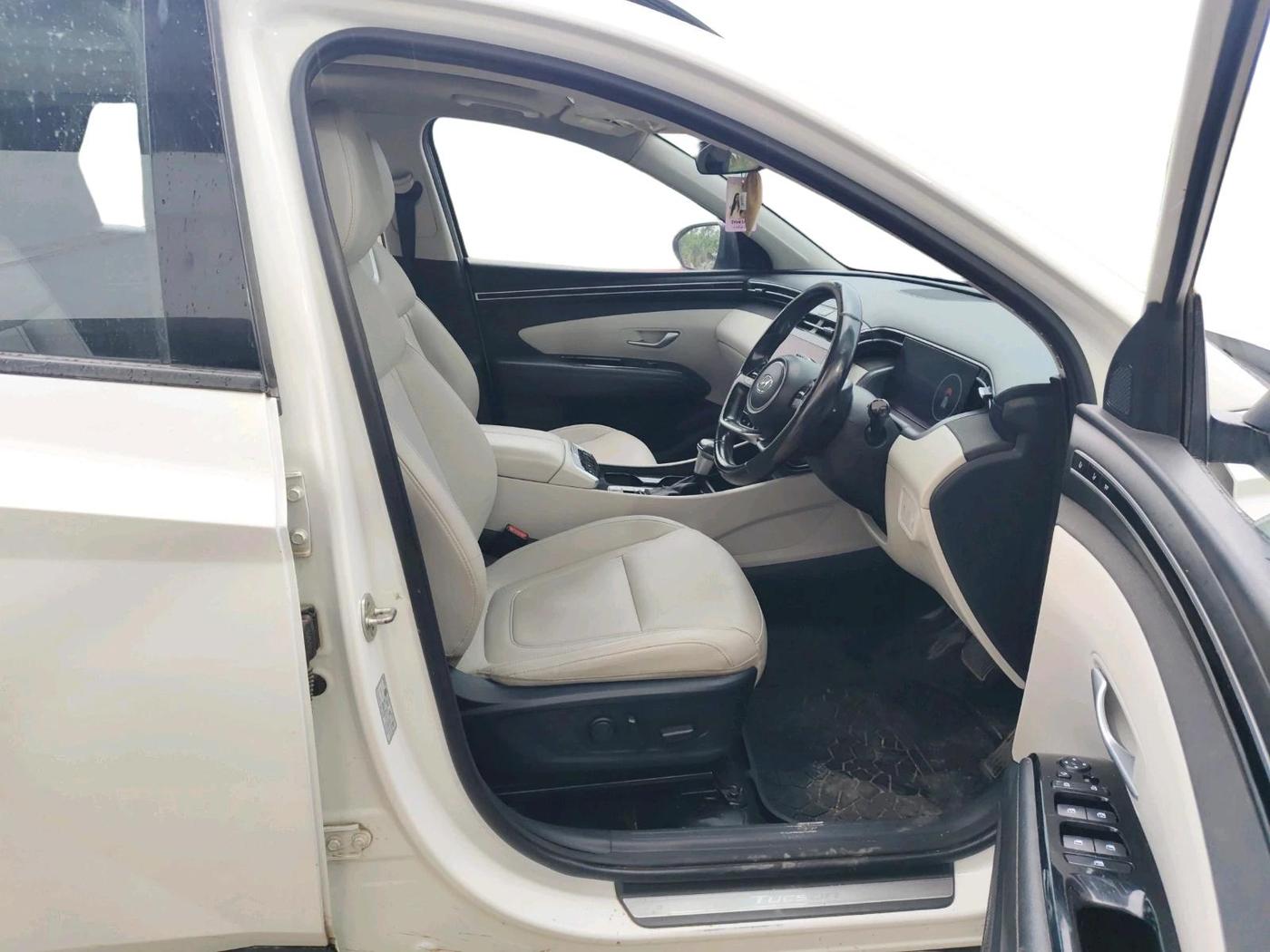 2022 Hyundai Tucson SIGNATURE 2.0 AT DIESEL, Diesel, Automatic, 92,489 km, interior
