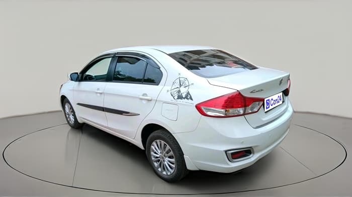 2024 Maruti Ciaz DELTA 1.5 SHVS MT PETROL, Petrol, Manual, 33,177 km, exterior