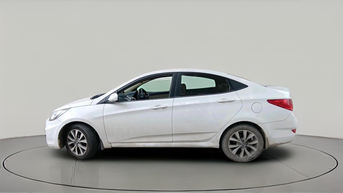 2014 Hyundai Verna FLUIDIC 1.4 VTVT CX, Petrol, Manual, 48,525 km, exterior
