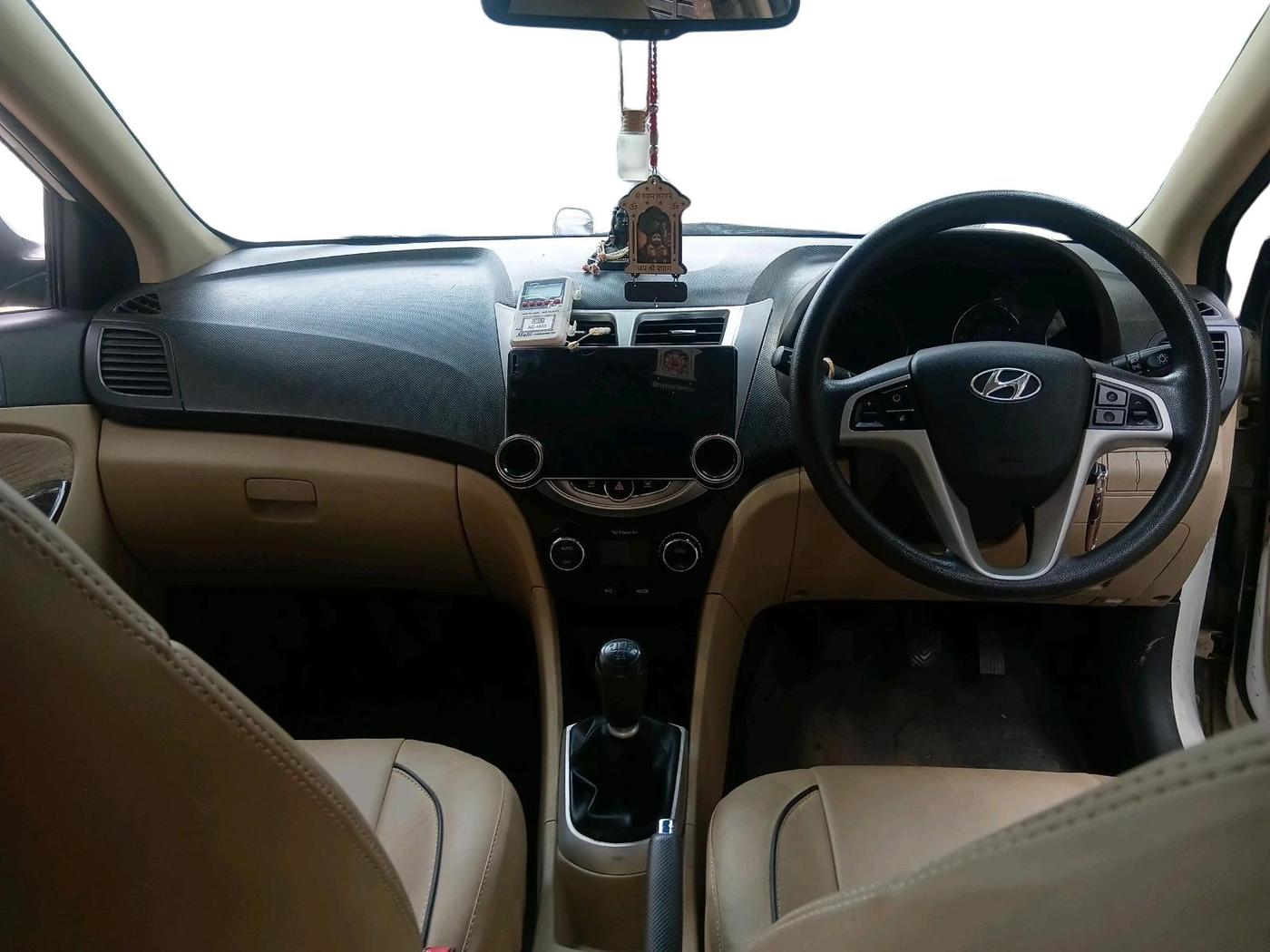 2014 Hyundai Verna FLUIDIC 1.4 VTVT CX, Petrol, Manual, 48,525 km, interior