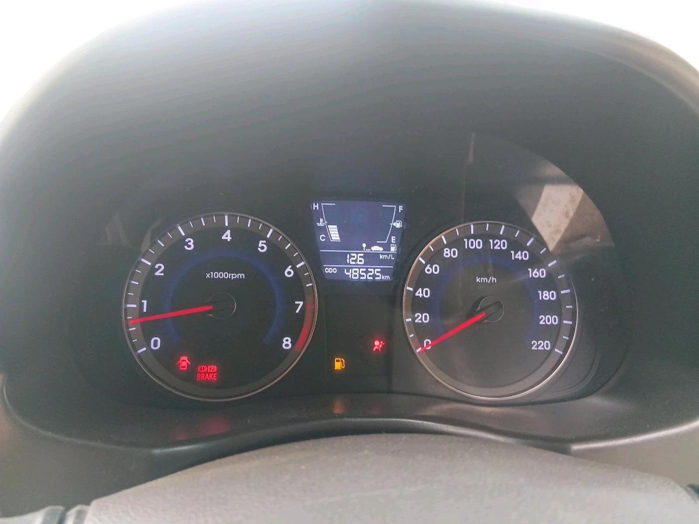 2014 Hyundai Verna FLUIDIC 1.4 VTVT CX, Petrol, Manual, 48,525 km, interior