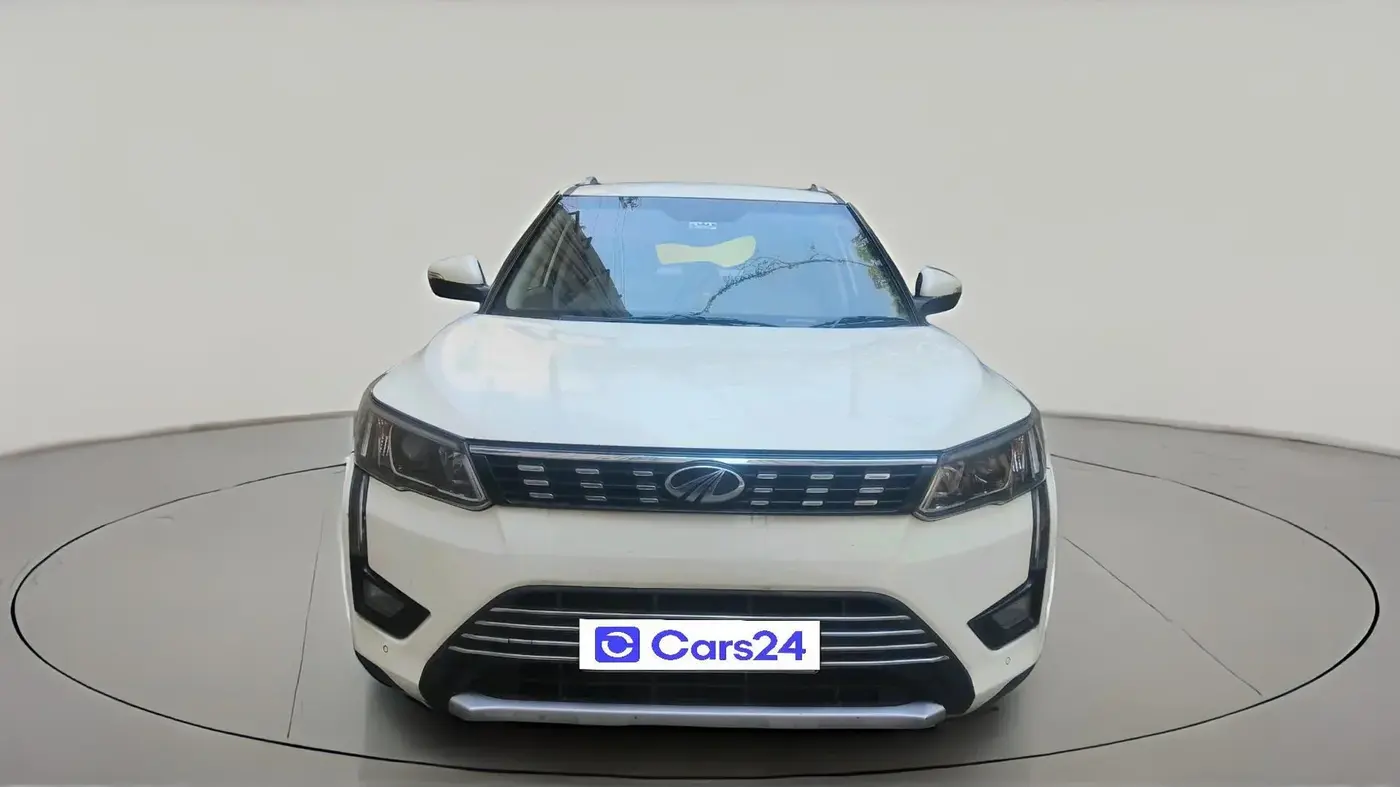 2019 Mahindra XUV300 W8 (O) 1.5 DIESEL, Diesel, Manual, 1,44,860 km, exterior