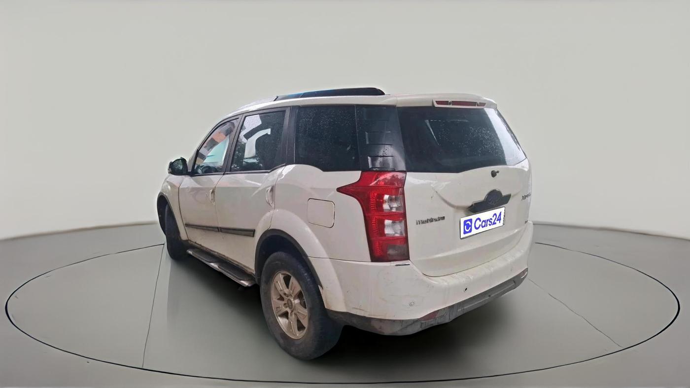 2012 Mahindra XUV500 W8, Diesel, Manual, 1,93,941 km, exterior