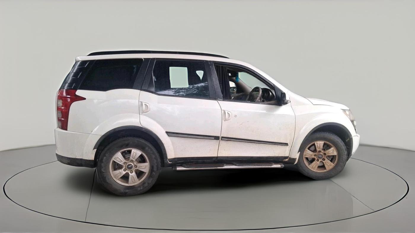 2012 Mahindra XUV500 W8, Diesel, Manual, 1,93,941 km, exterior