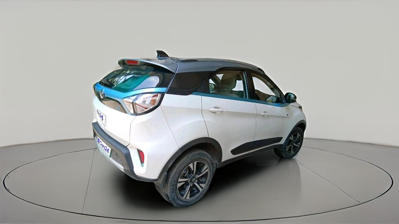 2022 Tata NEXON EV XZ PLUS, Electric, Automatic, 49,614 km, exterior
