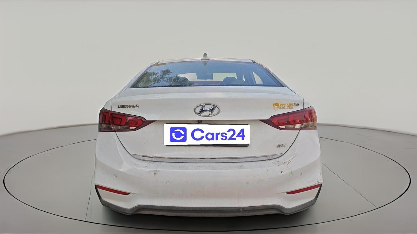 2018 Hyundai Verna 1.6 VTVT SX, Petrol, Manual, 36,730 km, exterior