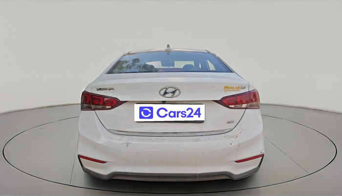 2018 Hyundai Verna 1.6 VTVT SX, Petrol, Manual, 36,730 km, exterior