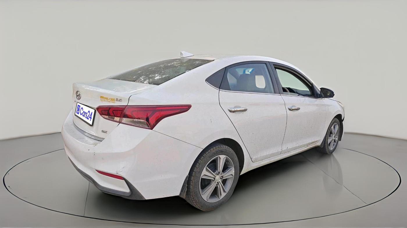 2018 Hyundai Verna 1.6 VTVT SX, Petrol, Manual, 36,730 km, exterior