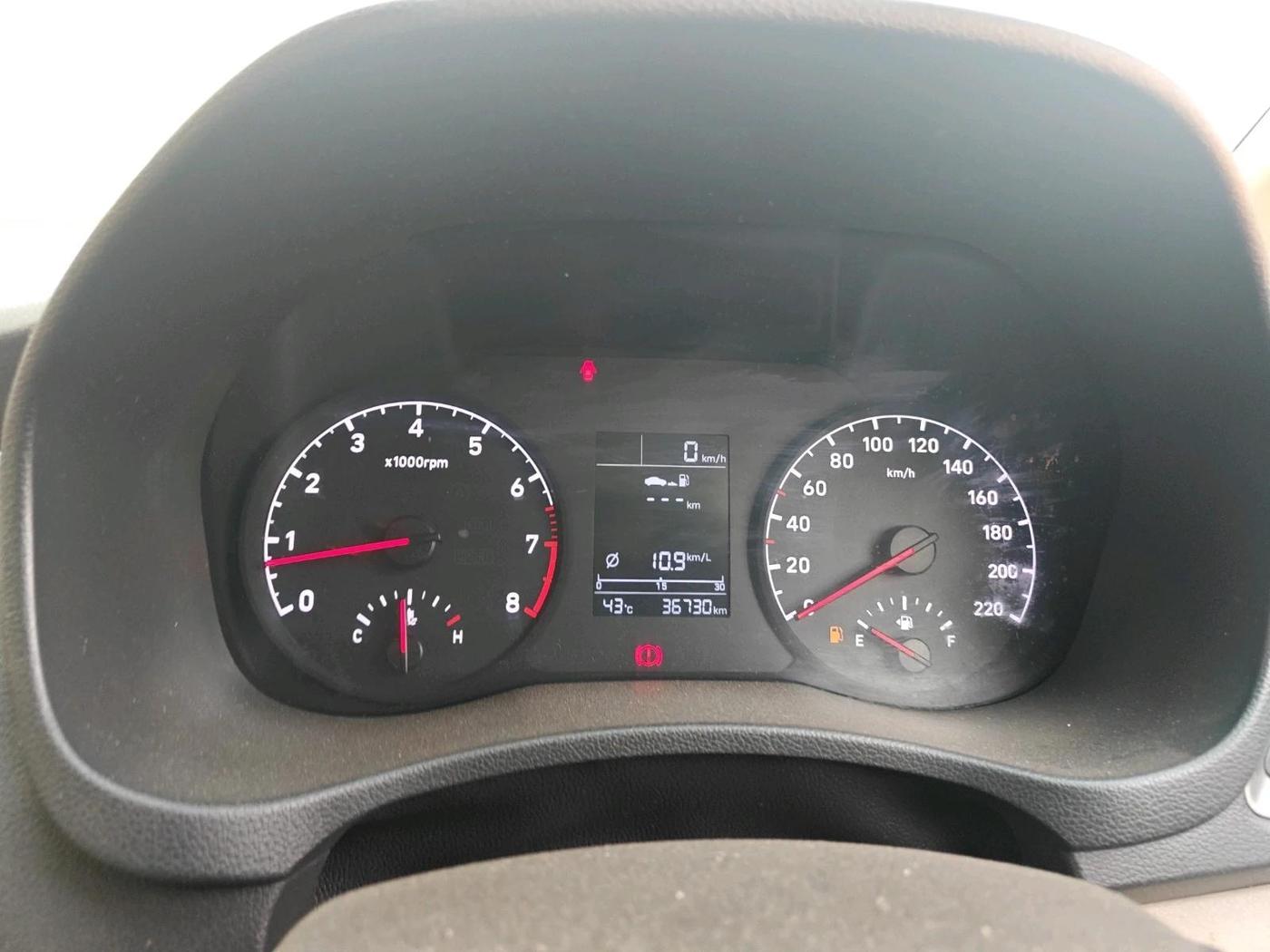 2018 Hyundai Verna 1.6 VTVT SX, Petrol, Manual, 36,730 km, interior
