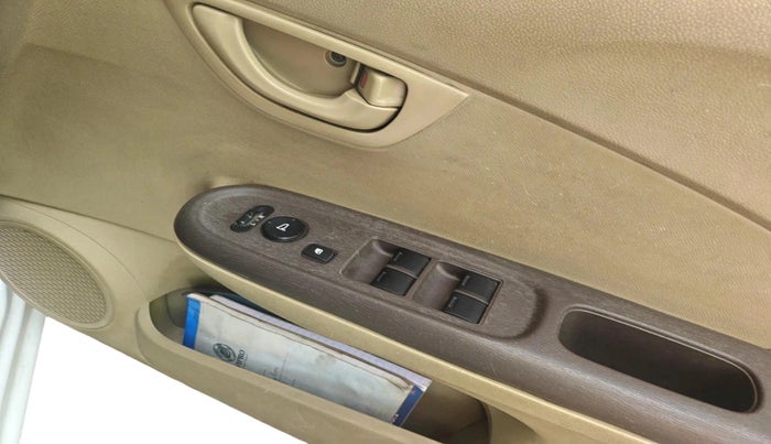 2013 Honda Amaze 1.2L I-VTEC S, Petrol, Manual, 52,886 km, interior