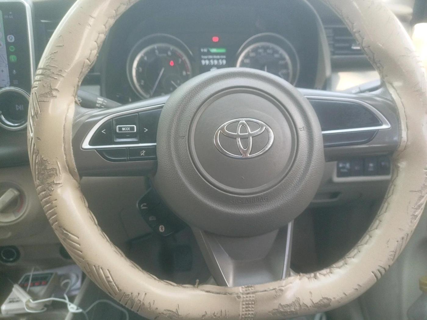 2024 Toyota RUMION S CNG , CNG, Manual, 50,477 km, interior