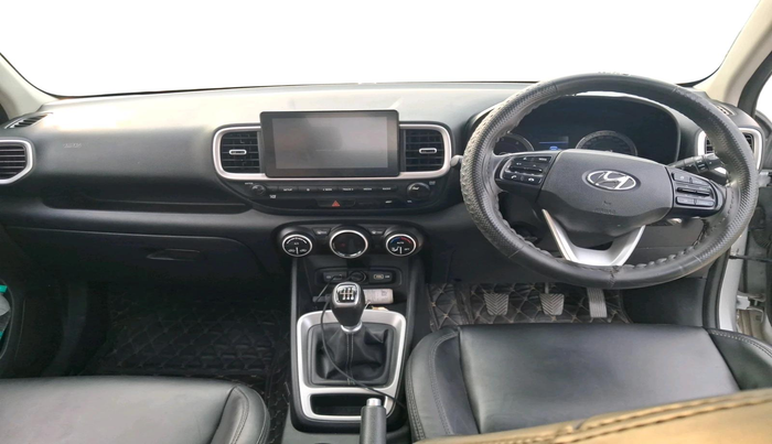 2021 Hyundai VENUE SX 1.5 CRDI, Diesel, Manual, 88,068 km, interior