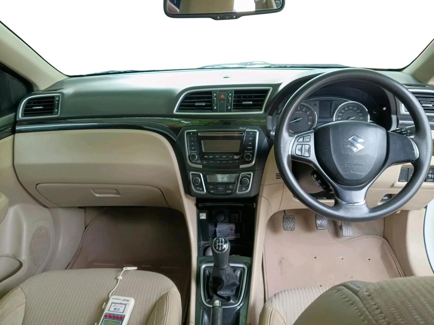2014 Maruti Ciaz ZXI, Petrol, Manual, 49,929 km, interior