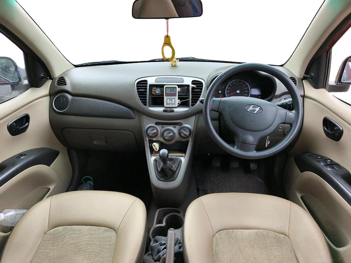 2013 Hyundai i10 MAGNA 1.1, Petrol, Manual, 65,214 km, interior