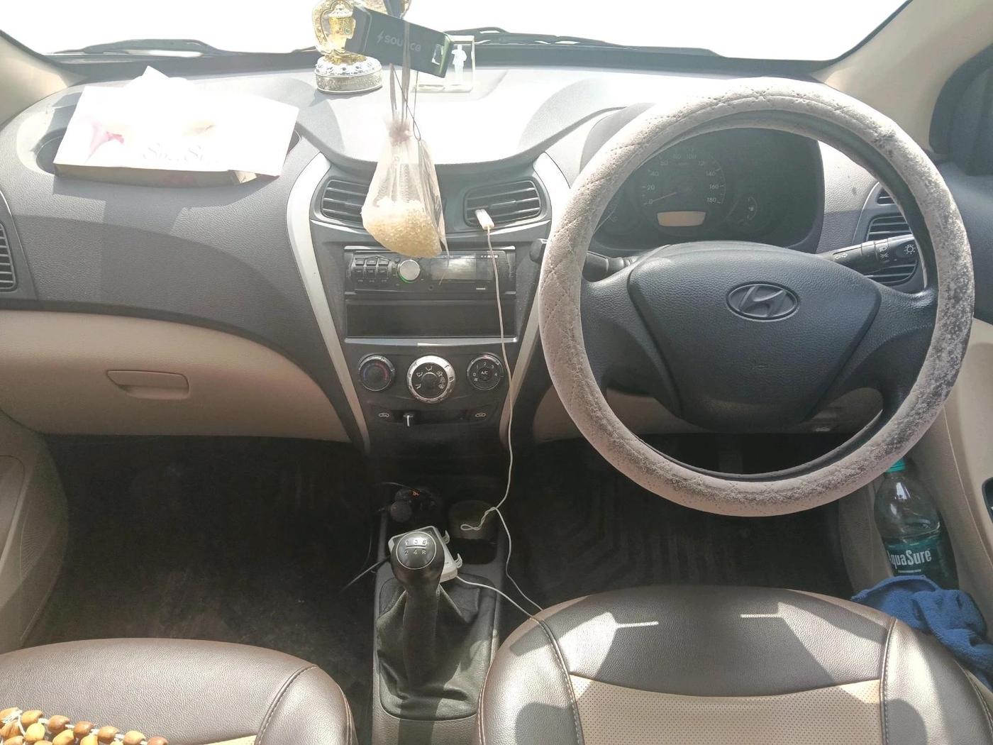 2016 Hyundai Eon ERA +, Petrol, Manual, 57,679 km, interior